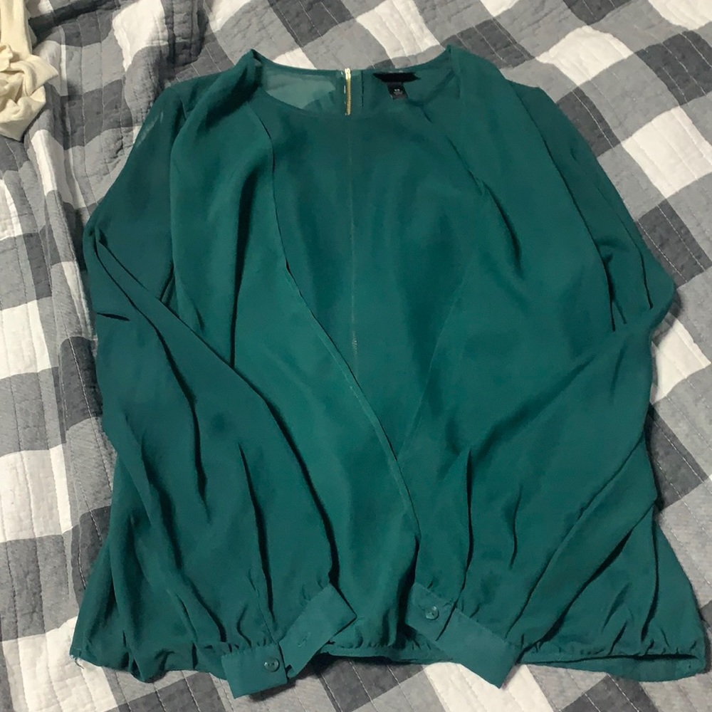 Green long sleeve  blouse
